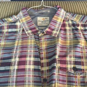 Tommy Bahama men’s casual button down. XL